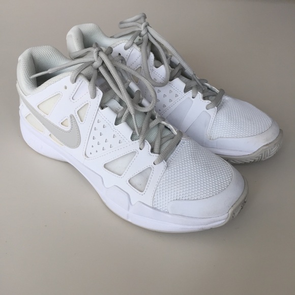 nike women's air vapor advantage tennis shoes